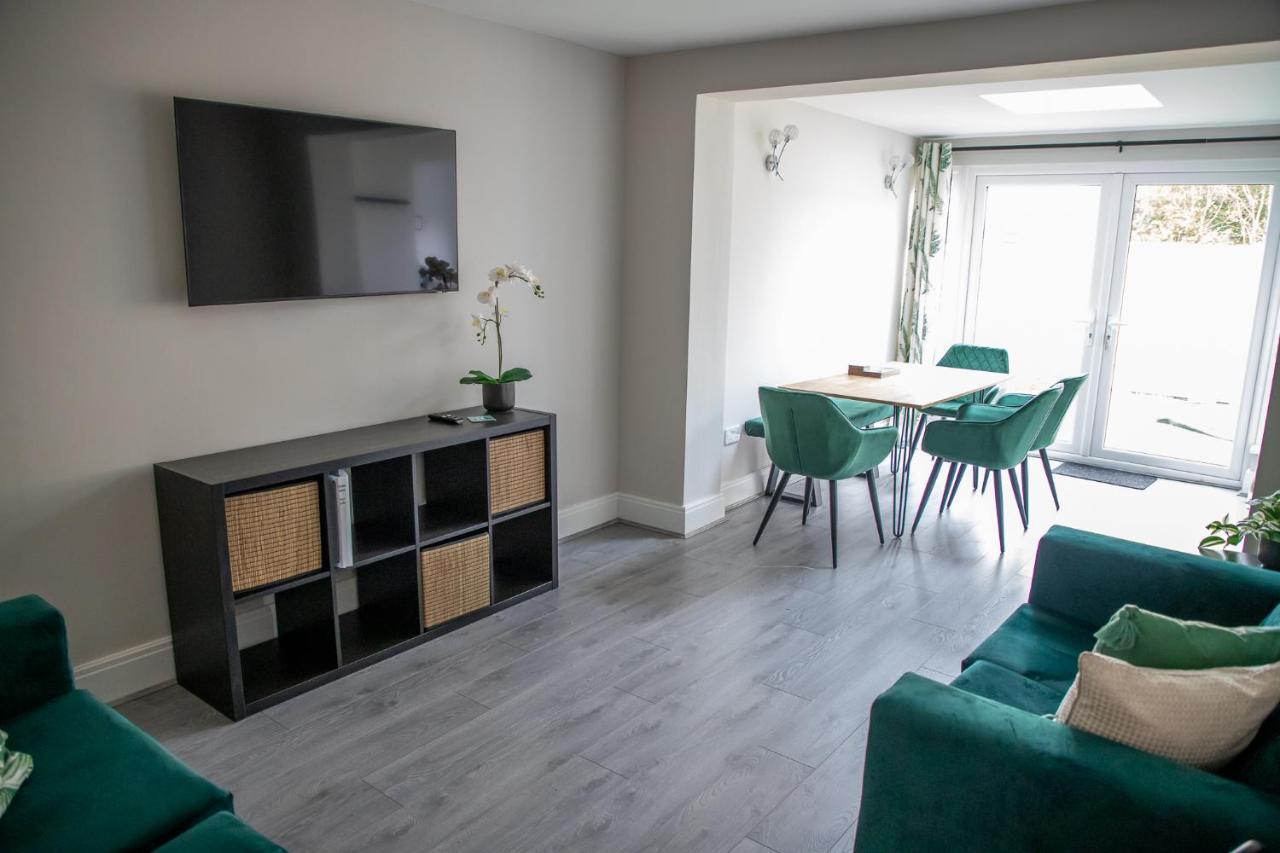 Wave Stays - Ground Floor Apartment - Outside Seating Area Cleveleys Ngoại thất bức ảnh